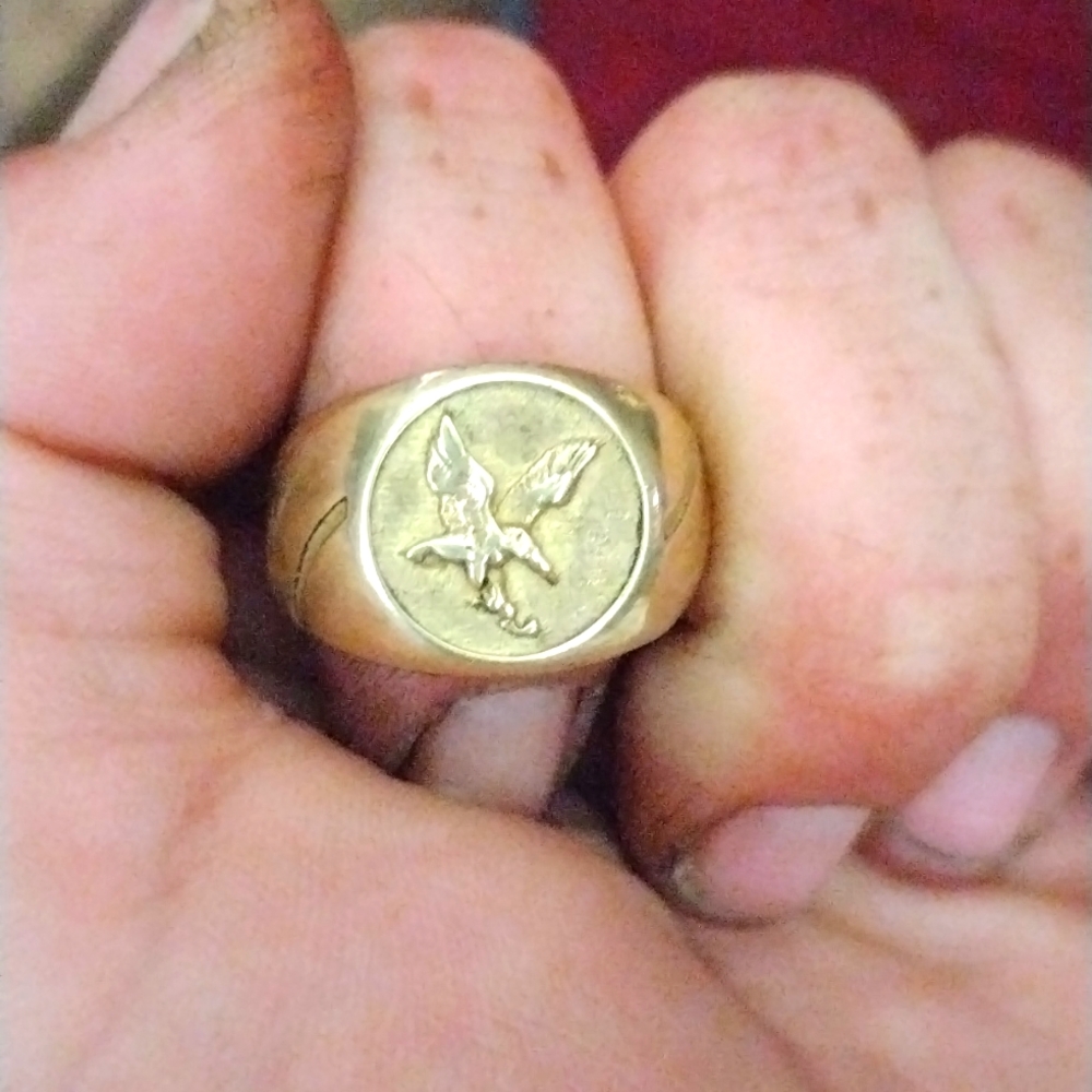 18k gold ring